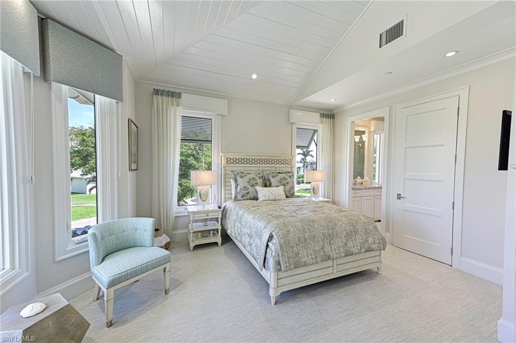 BAREFOOT BEACH - Residential