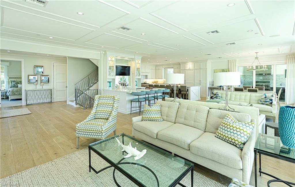 BAREFOOT BEACH - Residential