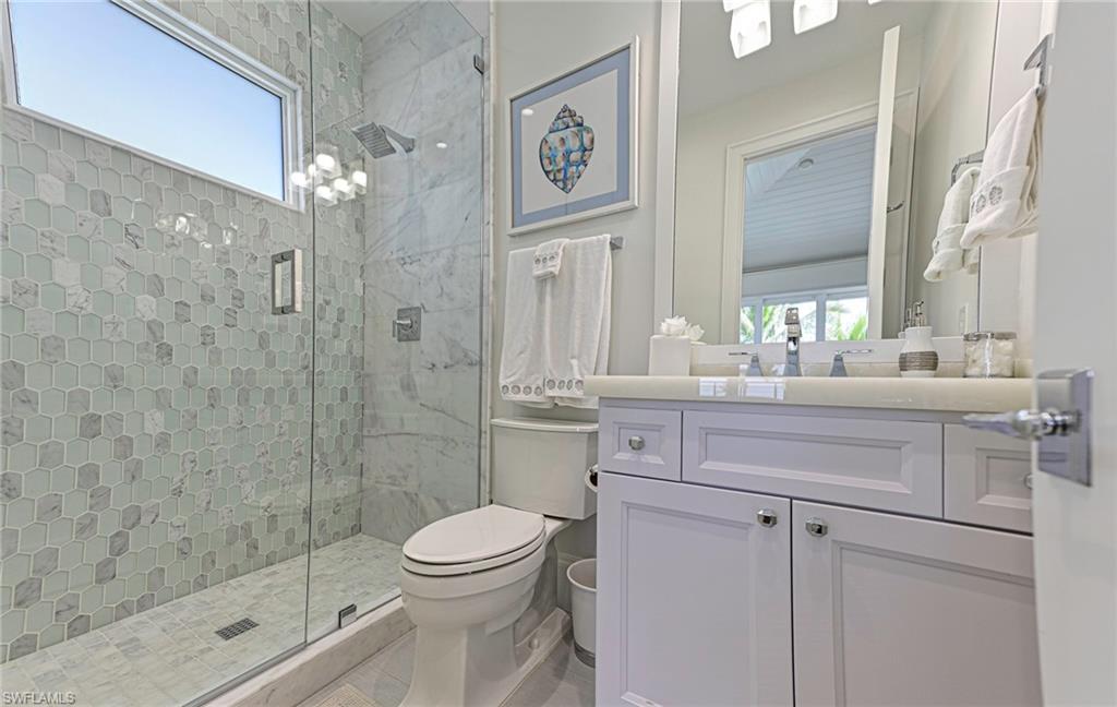 BAREFOOT BEACH - Residential