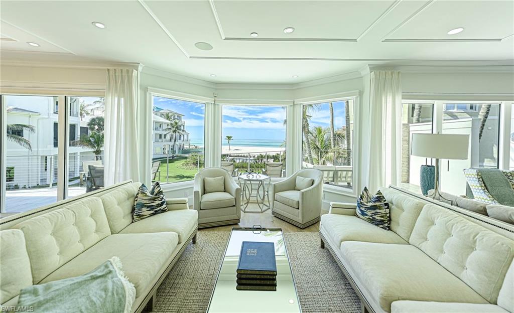 BAREFOOT BEACH - Residential