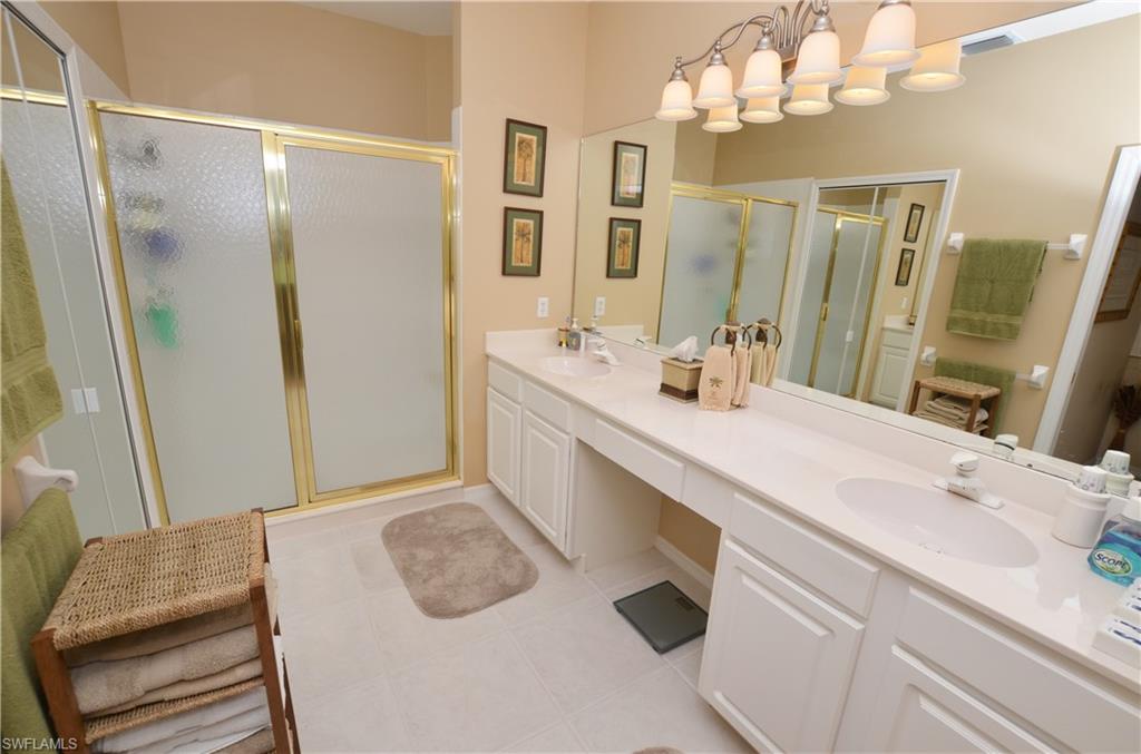 HIDDEN LAKES - Residential