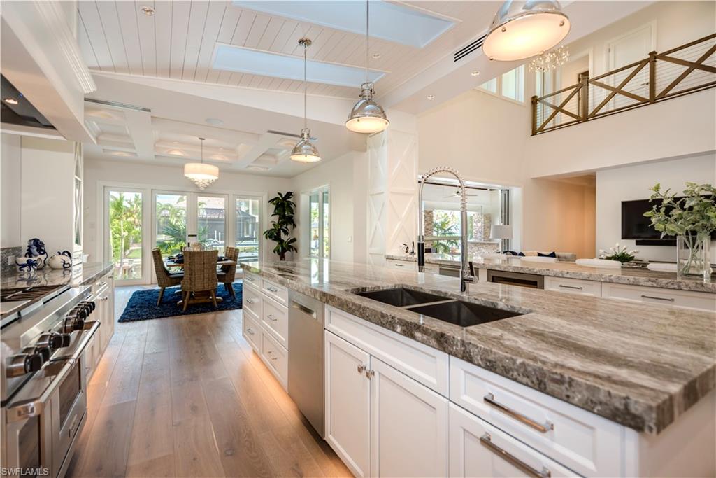 AQUALANE SHORES - Residential