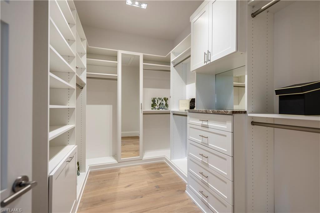 AQUALANE SHORES - Residential