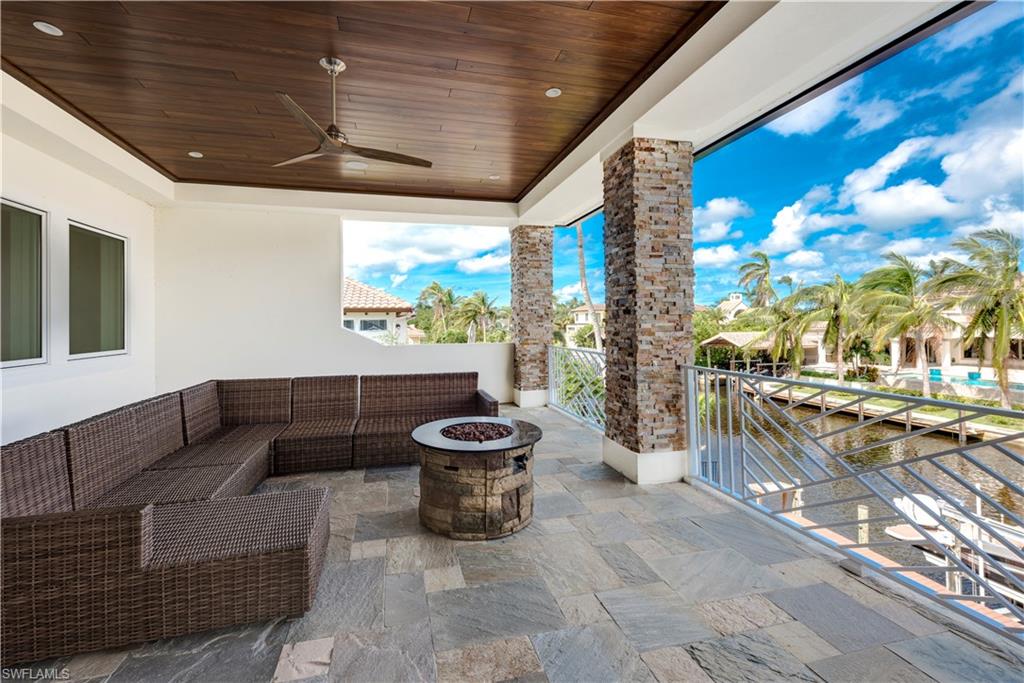 AQUALANE SHORES - Residential