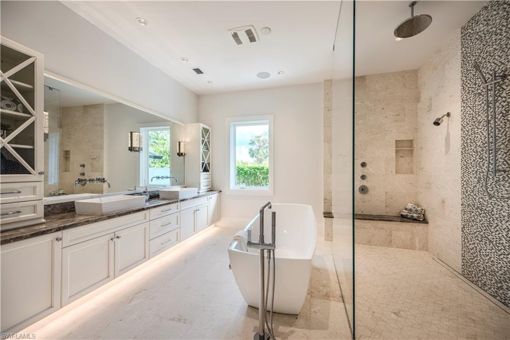 AQUALANE SHORES - Residential