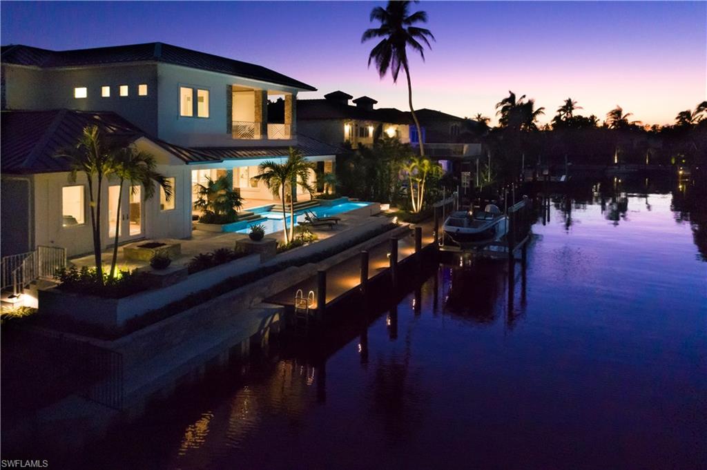 AQUALANE SHORES - Residential