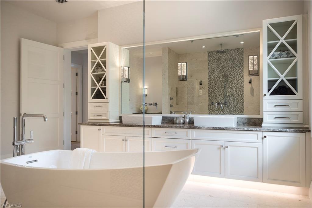 AQUALANE SHORES - Residential