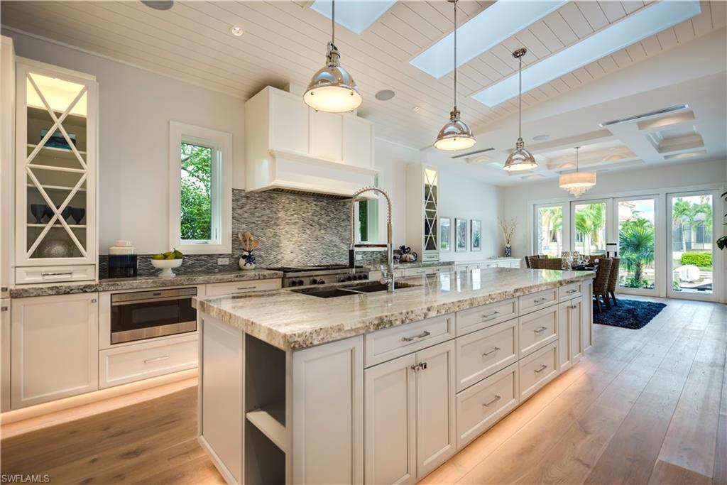 AQUALANE SHORES - Residential