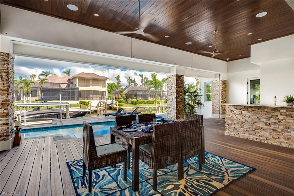 AQUALANE SHORES - Residential