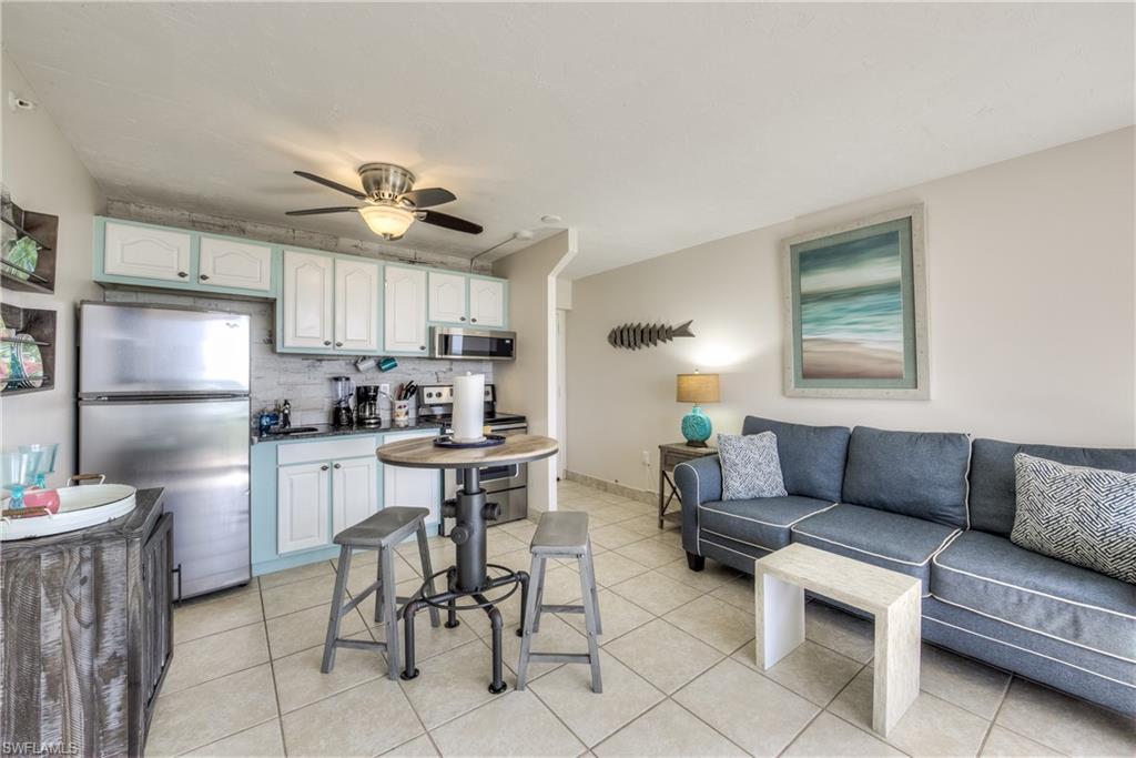 LOVERS KEY BEACH CLUB - Residential