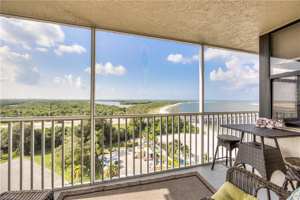 LOVERS KEY BEACH CLUB - Residential