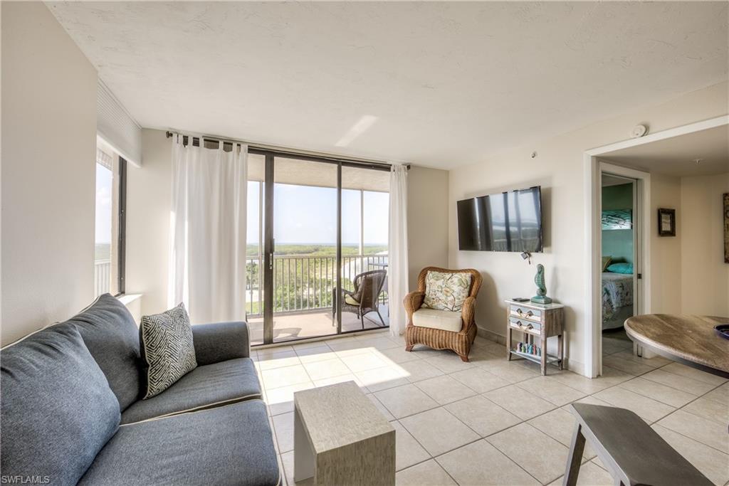 LOVERS KEY BEACH CLUB - Residential