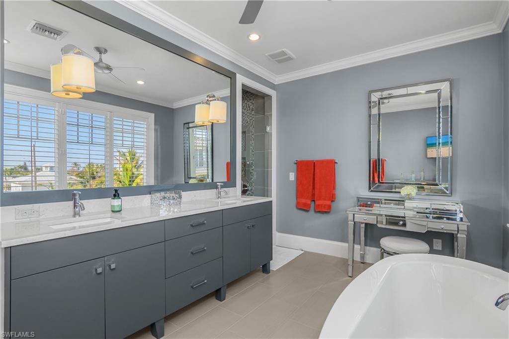 TURTLE WALK - Residential