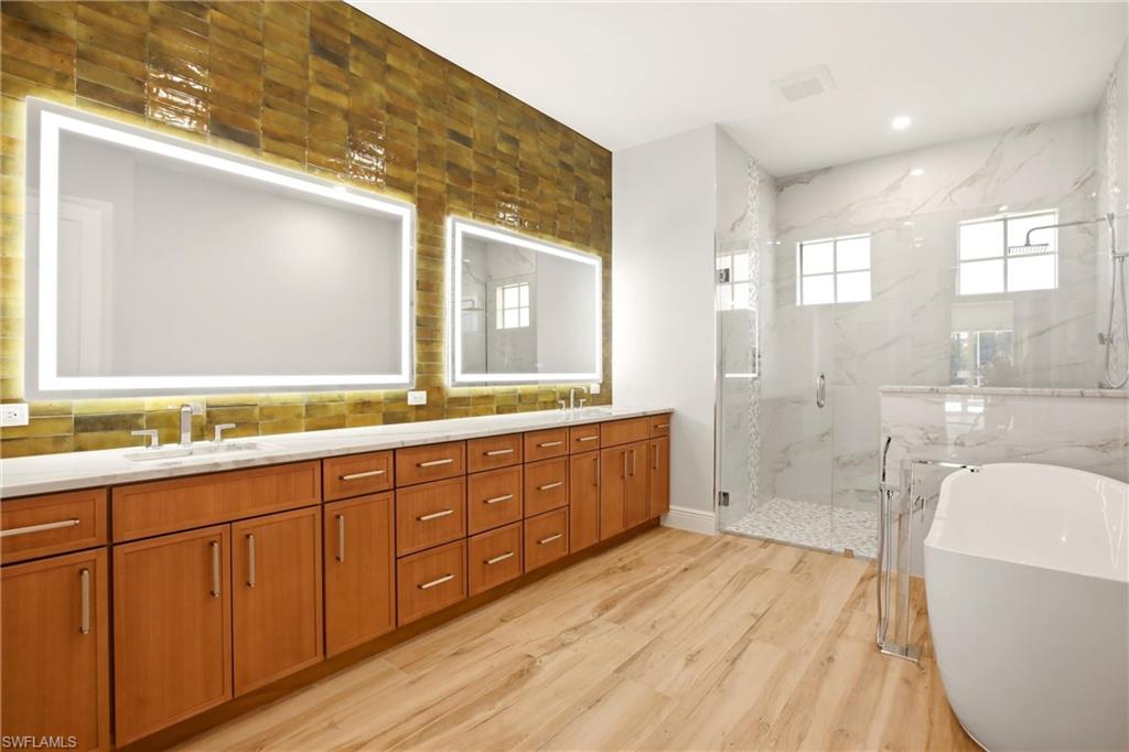 SAN CARLOS ESTATES - Residential