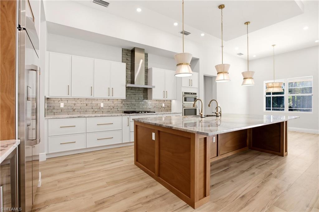 SAN CARLOS ESTATES - Residential