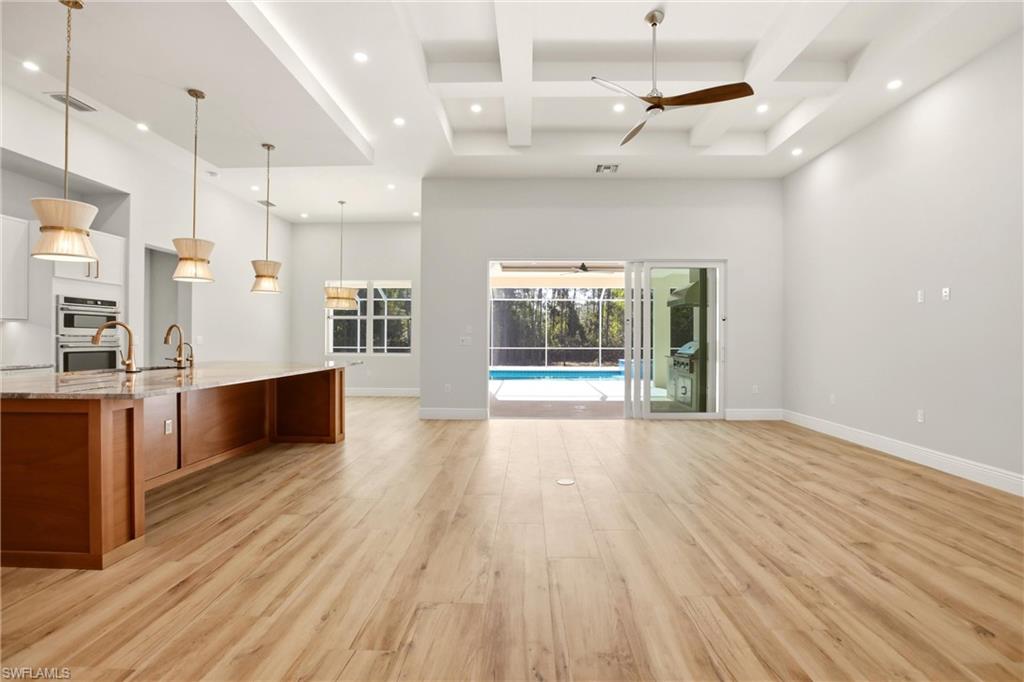 SAN CARLOS ESTATES - Residential