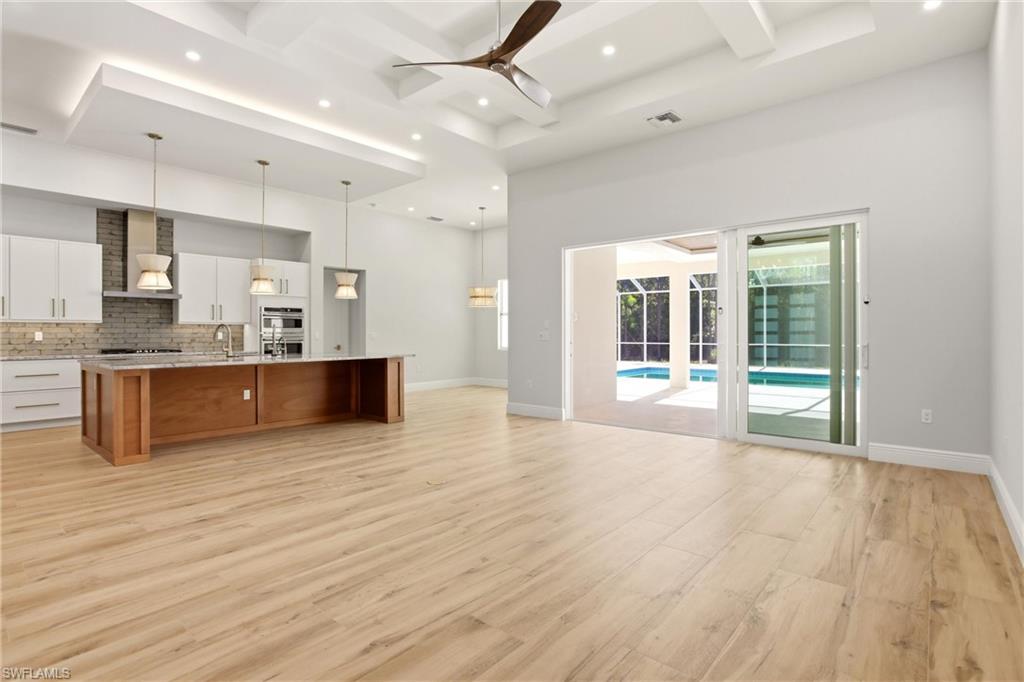 SAN CARLOS ESTATES - Residential