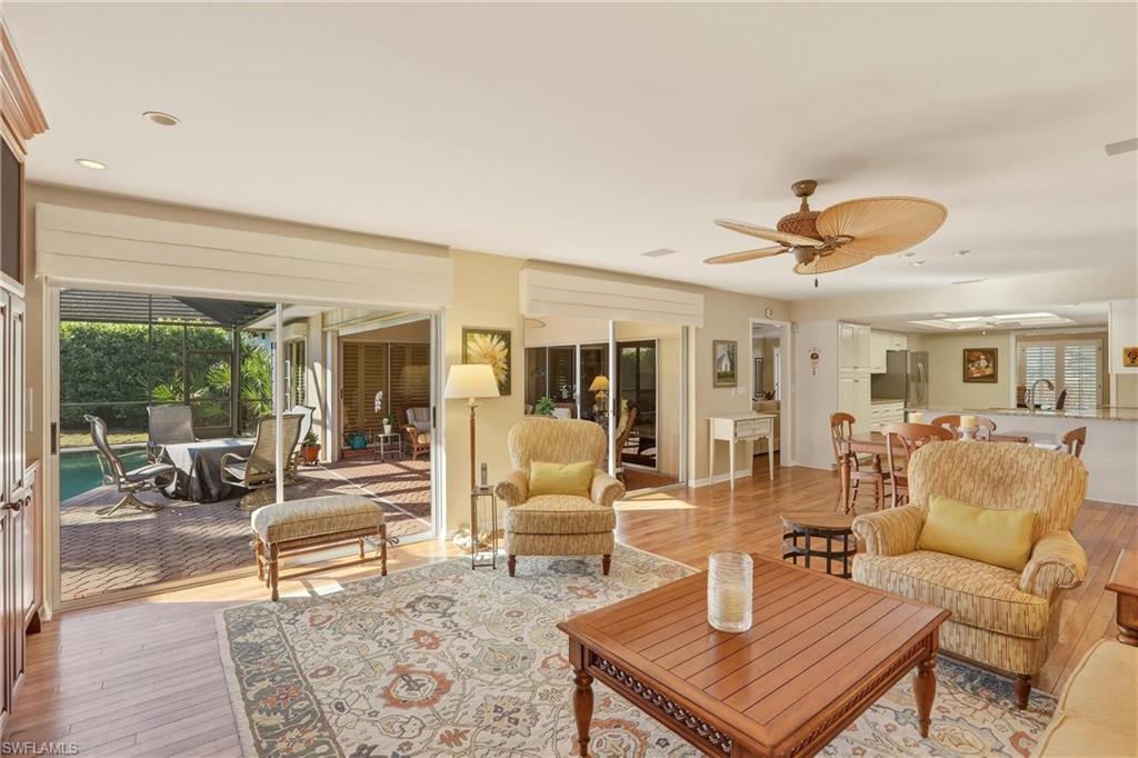 PARK SHORE - Residential