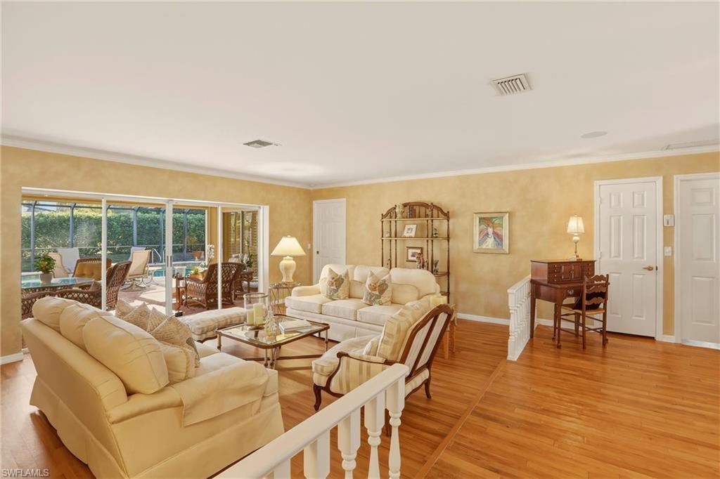 PARK SHORE - Residential