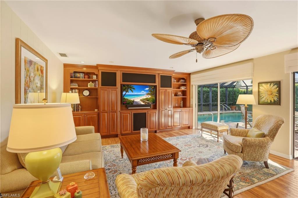 PARK SHORE - Residential