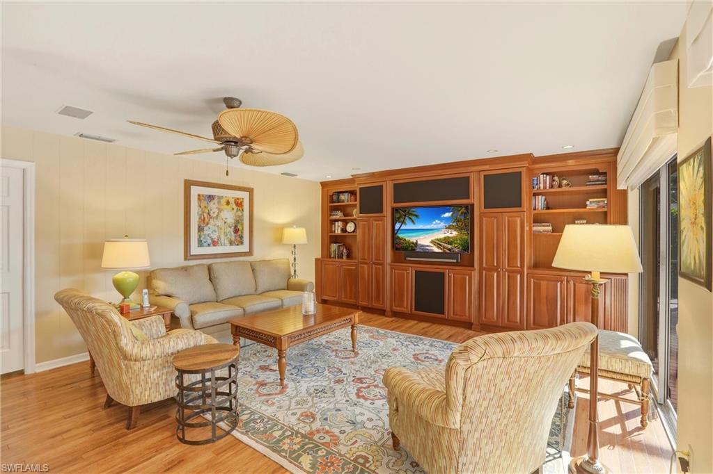 PARK SHORE - Residential