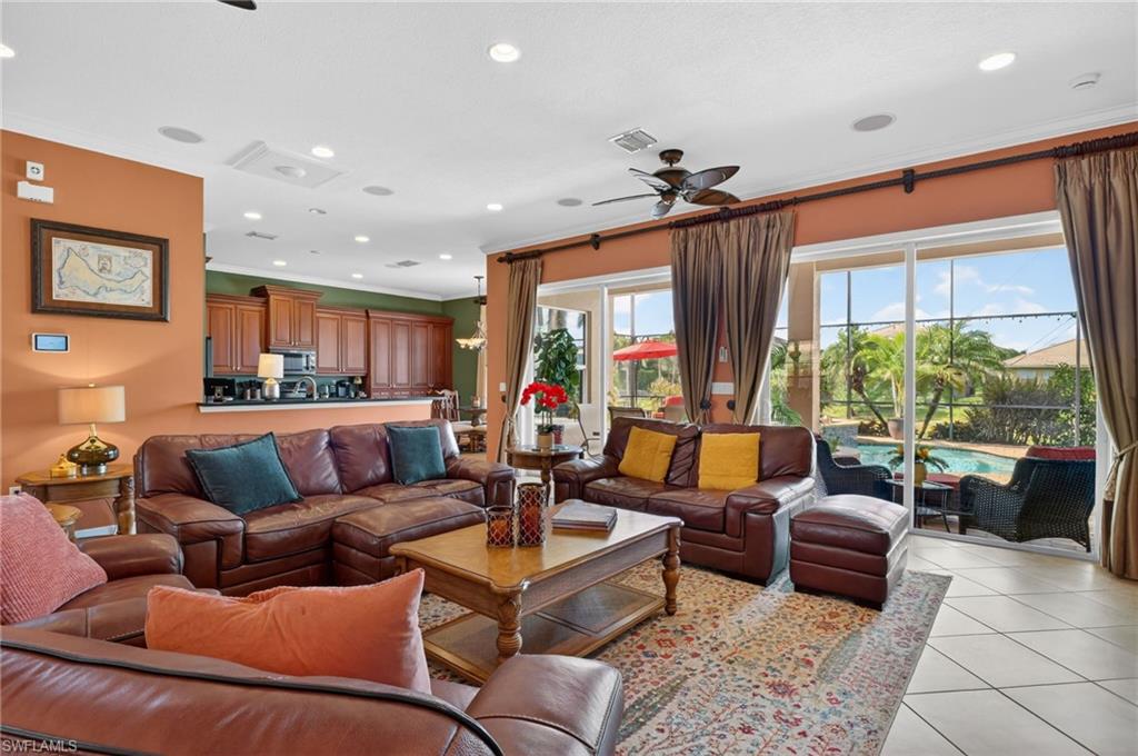 MARBELLA LAKES - Residential