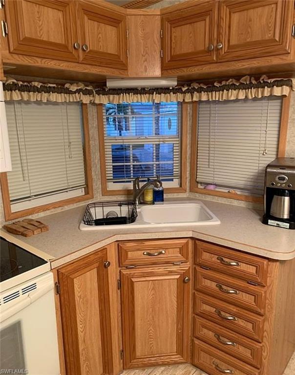 GRANADA LAKES ADULT  RV RESORT - Residential