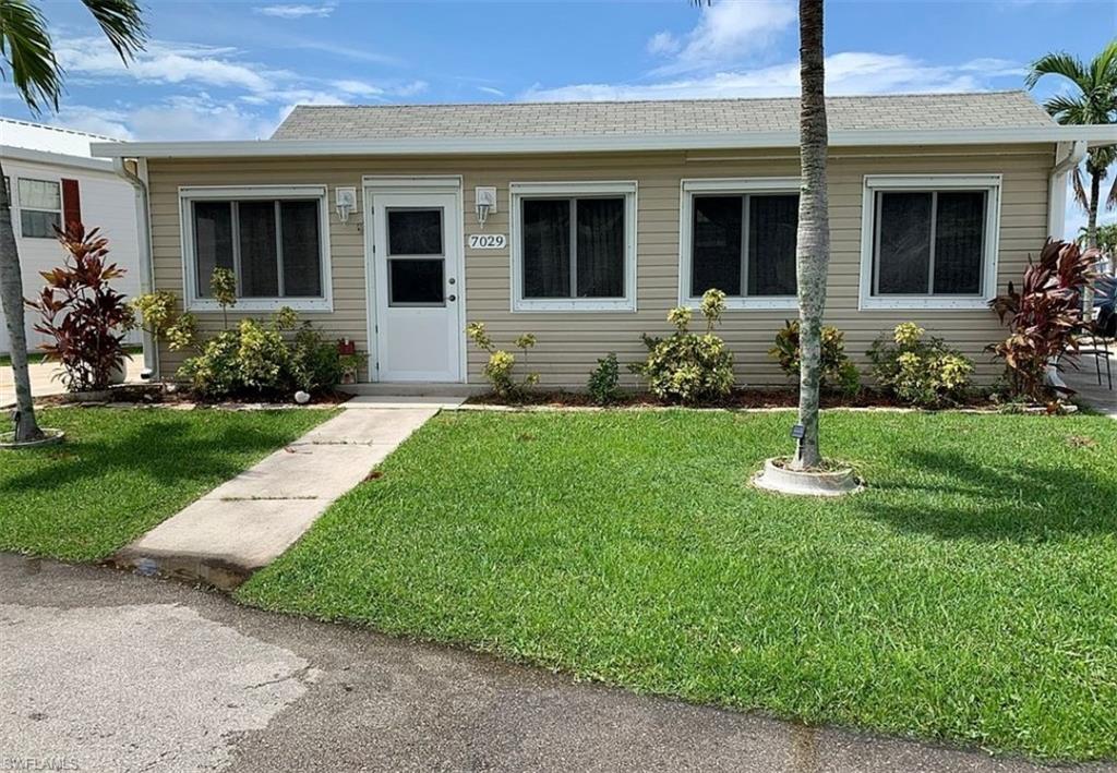 GRANADA LAKES ADULT  RV RESORT - Residential