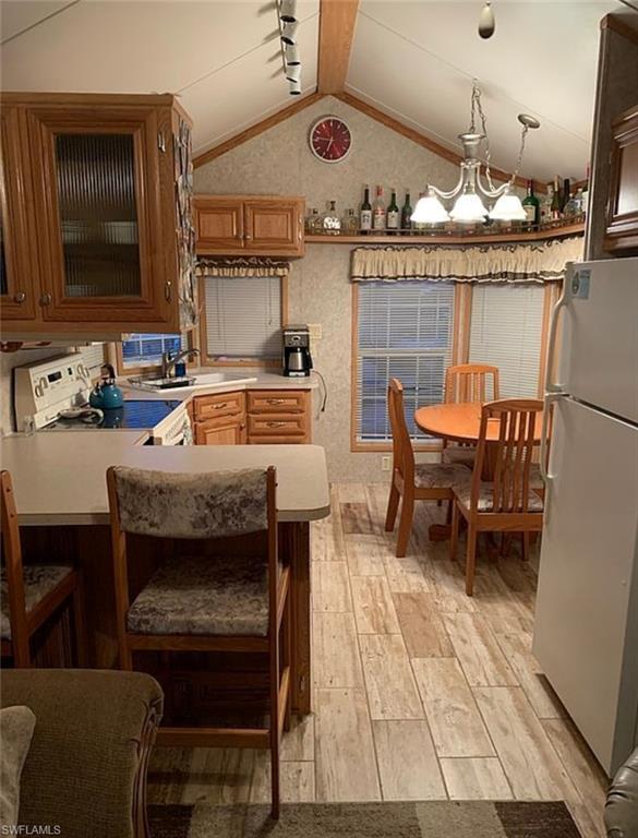 GRANADA LAKES ADULT  RV RESORT - Residential