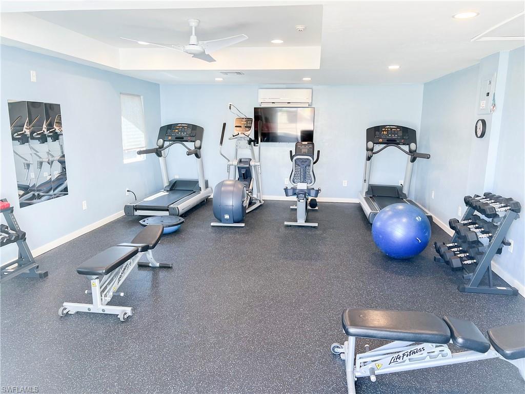 BAYSIDE ESTATES - Land