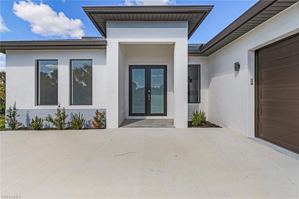 GOLDEN GATE ESTATES - Residential