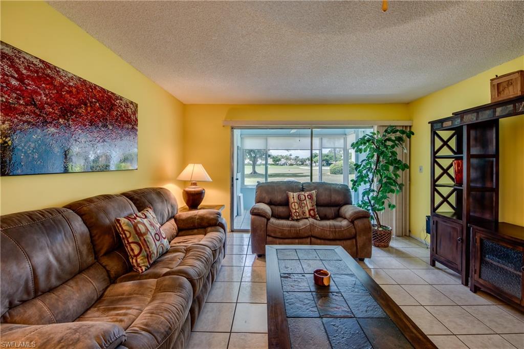 SEVEN LAKES - Residential