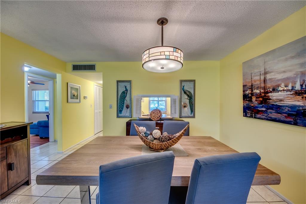 SEVEN LAKES - Residential