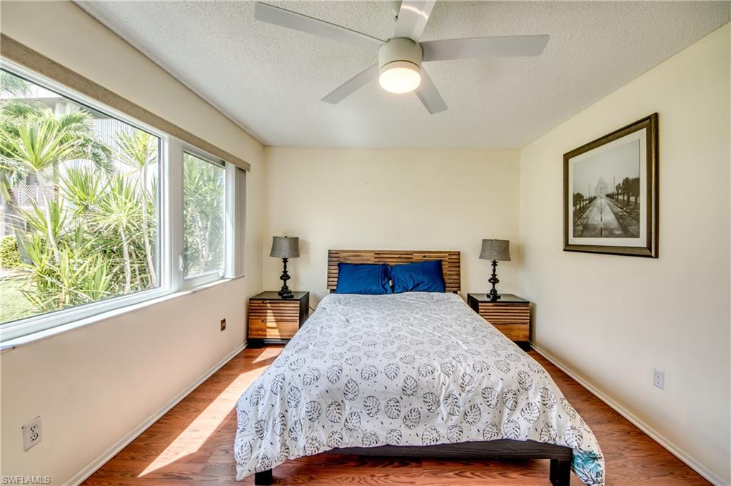 SEVEN LAKES - Residential