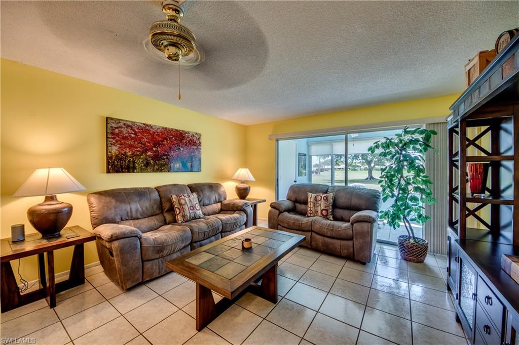 SEVEN LAKES - Residential