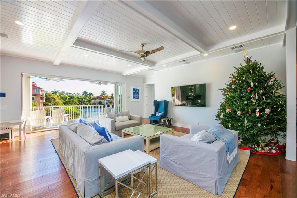 SOUTHPORT ON THE BAY - Residential