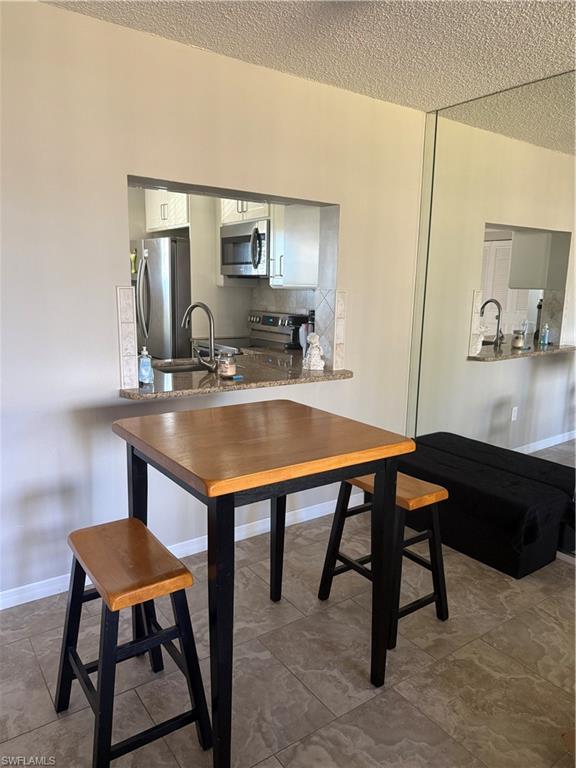 SEVEN LAKES - Residential