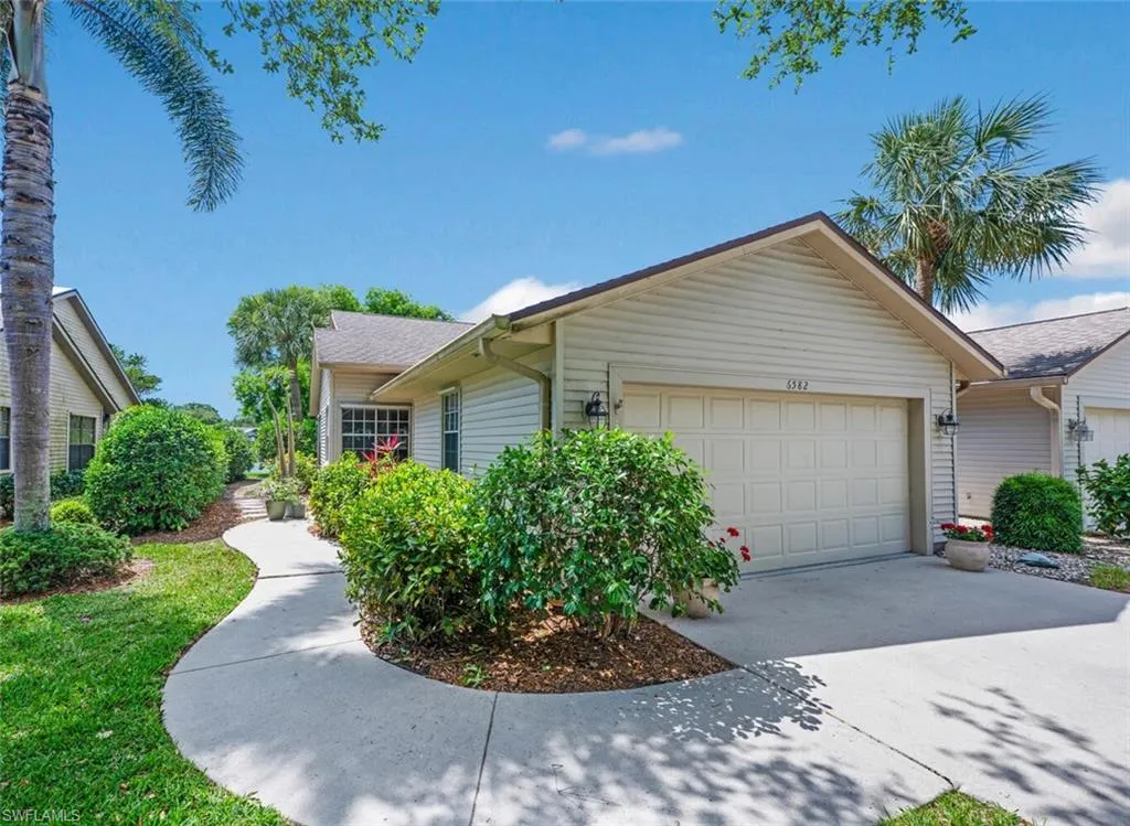 Naples, Florida 34109, United States, 2 Bedrooms Bedrooms, ,2 BathroomsBathrooms,Residential,Active,107250