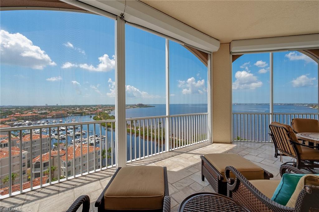 THE PARAMOUNT - Residential