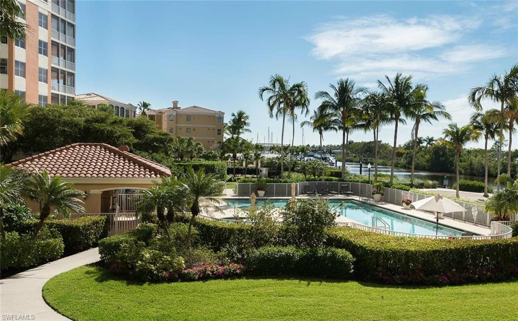 THE PARAMOUNT - Residential