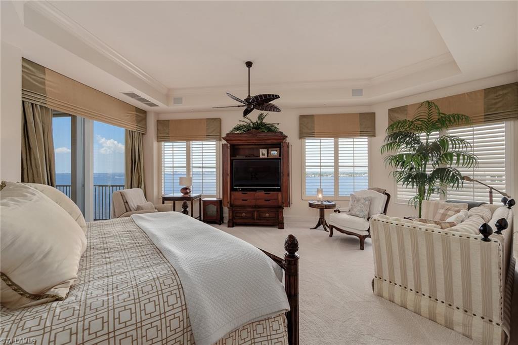 THE PARAMOUNT - Residential