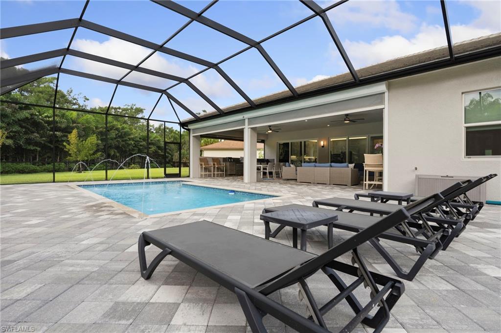 VALENCIA TRAILS - Residential