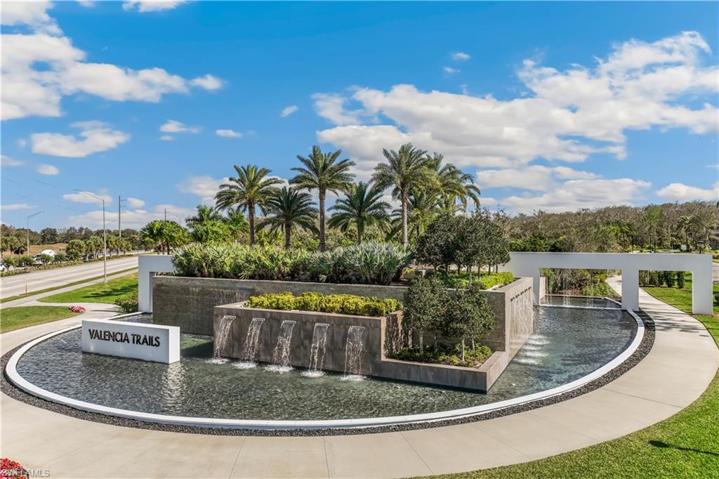 VALENCIA TRAILS - Residential
