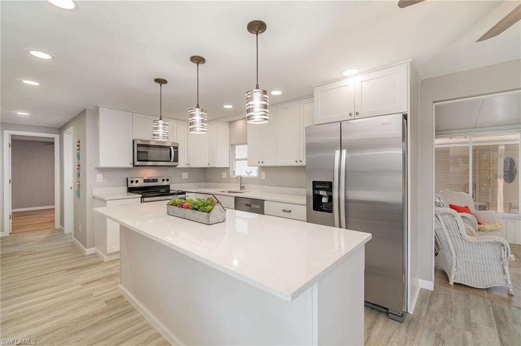 BAYSIDE ESTATES - Residential