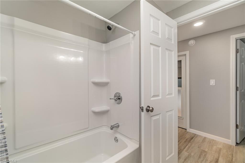 BAYSIDE ESTATES - Residential