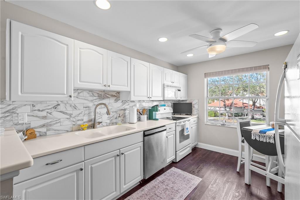 WINDSOR PLACE - Residential Lease