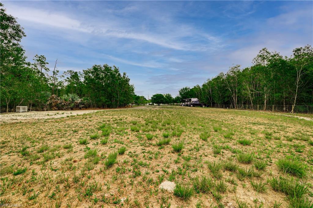 FORT MYERS - Land