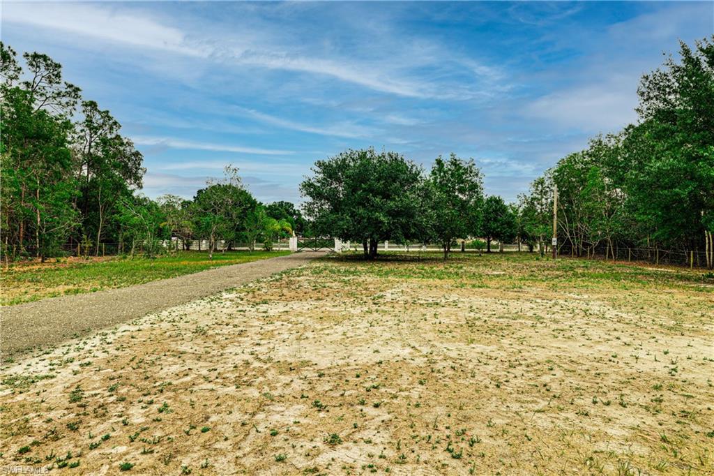FORT MYERS - Land