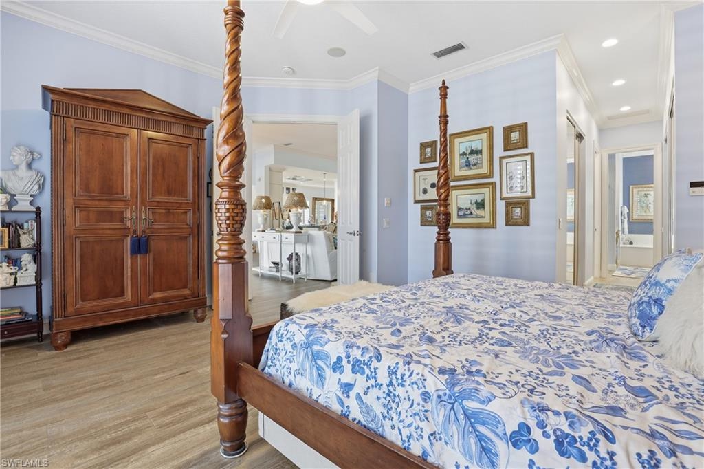 ISLAND WALK - Residential