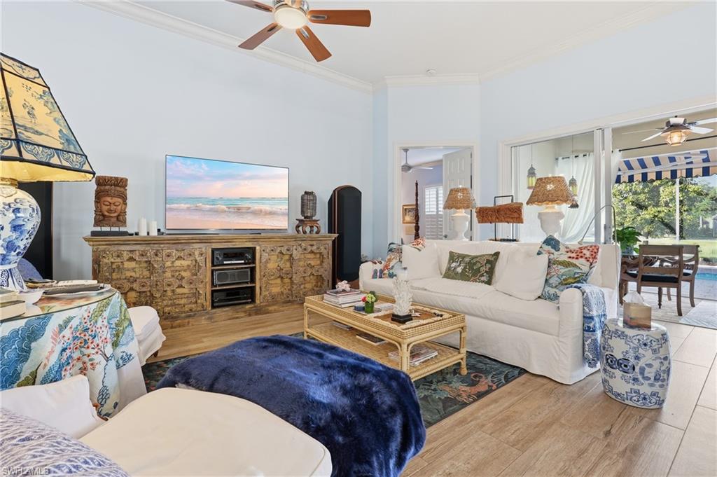 ISLAND WALK - Residential